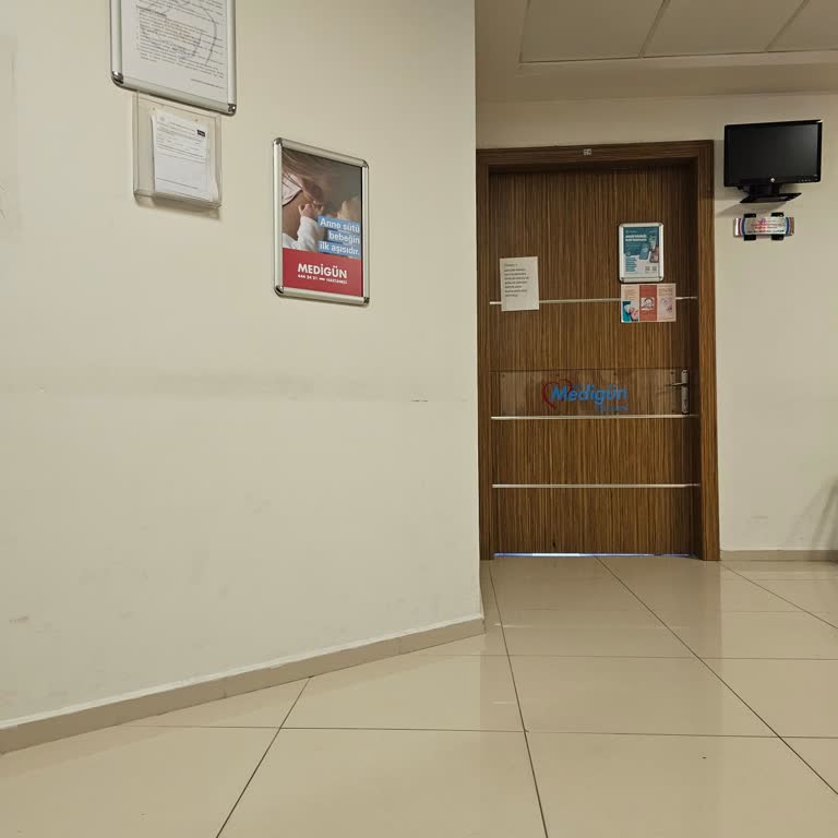 Özel Hastanede Randevu Saatlerine Uyulmaması Ve Uzun Bekleme Süreleri