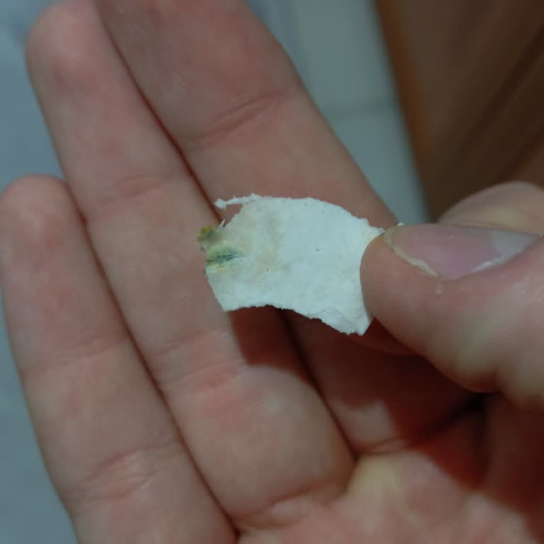 Son Kullanma Tarihi Geçmiş Ve Küflü Ürün Satışı Şoku!