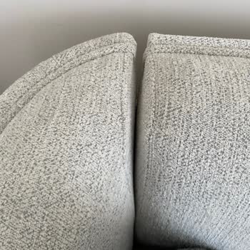 İstikbal İkili Koltukta Üretim Hatası Ve Çözülmeyen Sorun