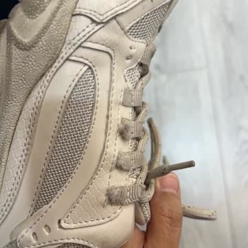 Kısa Sürede Deforme Olan Ayakkabı İçin Garanti Ve İade Sorunu