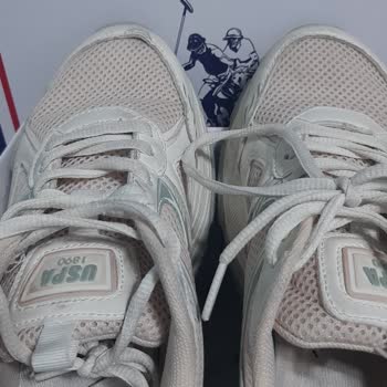 Kısa Sürede Dikişleri Sökülen Ayakkabının Değişimi Reddedildi