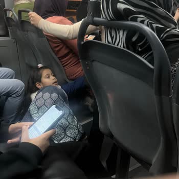 Gaziantep'te B92 Otobüslerinde Bitmeyen Yoğunluk Ve Zamanında Sefer Sorunu