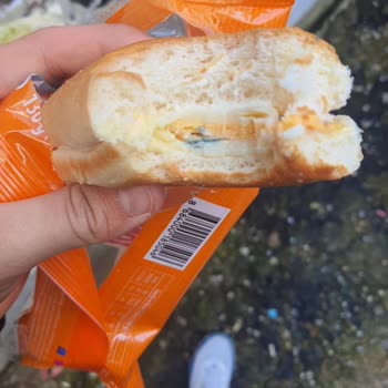 BİMden Aldığım Sandviçin İçinden Küflü Peynir Çıktı Sağlığım Riske Girdi