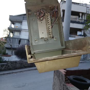 İnternet Hattı Kutusu Duvardan Söküldü, Arızam Giderilmiyor