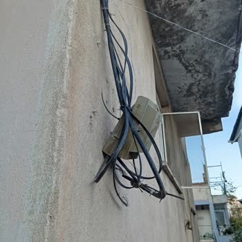İnternet Hattı Kutusu Duvardan Söküldü, Arızam Giderilmiyor