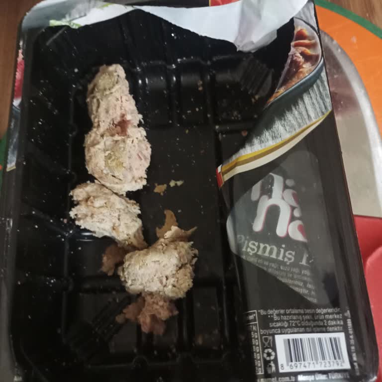 Namet Dana Döner'den Çıkan Şok Edici Cisim: Gıda Güvenliği Riski