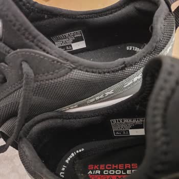 Siparişimde Hem Yanlış Numara Hem De Hasarlı Ayakkabı Gönderildi