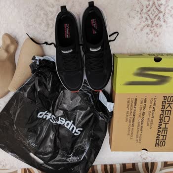 Siparişimde Hem Yanlış Numara Hem De Hasarlı Ayakkabı Gönderildi