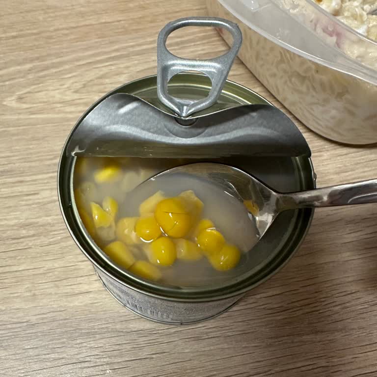 Tamek Konserve Mısırdan Çıkan Kıl Hijyen Konusunda Endişe Yarattı