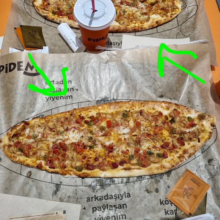 Porsiyonlar Küçüldü Börekler Az Ve Pişmemiş Geldi