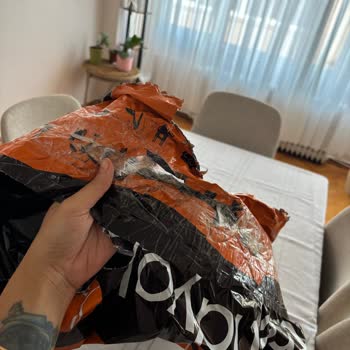 Yırtık Paketle Eksik Ürün Teslim Edildi, Çözüm Sunulmuyor