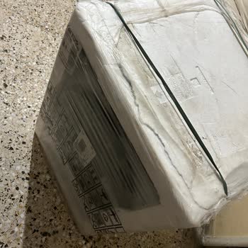 Kargoda Zarar Gören Çamaşır Makinesi Ve Eksik Teslimat