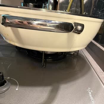 Karaca Tencere Setinde Sıvı Sızdırma Ve Değişim Talebine Dönüş Yapılmıyor