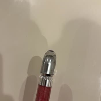Kiko 3D Hydra Lipgloss Sürekli Akıtıyor, Çantam Mahvoldu