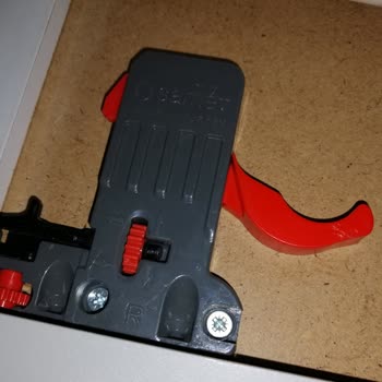 Çekmece Raylarında Kronik Plastik Parça Kırılması Ve Yedek Parça Talebi