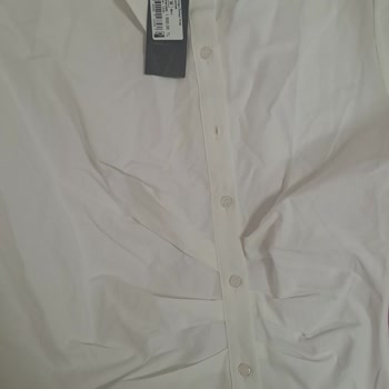 Stokta Olmayan Ürün Satışı Ve Yanlış Ürün Gönderimi Sonrası İlgisiz Müşteri Hizmetleri