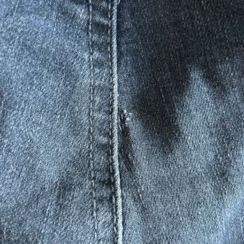 Yeni Alınan Jean Pantolonlarda İlk Giyimde Sökük Ve Yetersiz Çözüm