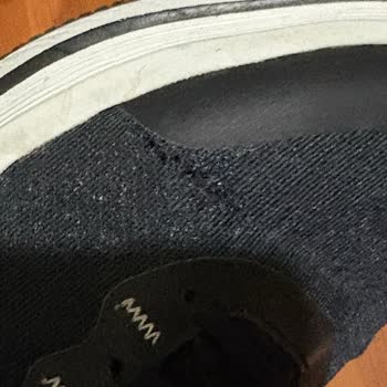 Kısa Sürede Açılan Ayakkabıya Kullanıcı Hatası Denilerek Değişim Reddi