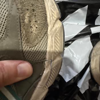 Kısa Sürede Yırtılan Ayakkabıya Garanti Reddi Şoku