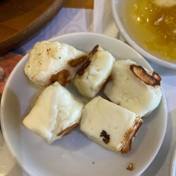 Mado Maltepe Şubesinde Bayat Ve Soğuk Kahvaltı Hayal Kırıklığı