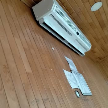 Klimalı Duraklar 2 Yıldır Çalışmıyor, Mağduriyet Artıyor