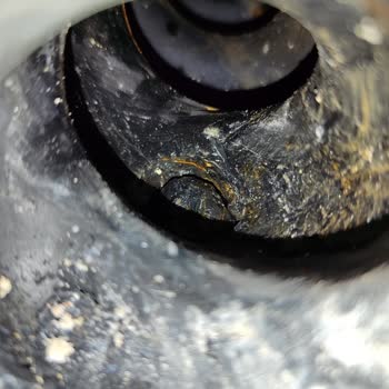 Entegre Harç Alçı Makine Alçısının İçinden Metal Bir Parça Çıktı