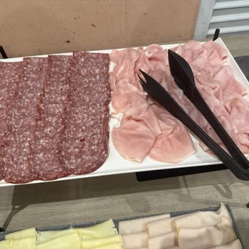 Coral Travel İtalya Turu: Yetersiz Kahvaltı ve Kötü Hizmet Deneyimi