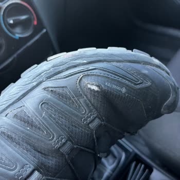 Salomon Ayakkabım Kısa Sürede Yırtıldı Garanti Süresi Yanlış Uygulandı Çözüm Sunulmadı