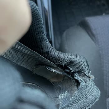 Salomon Ayakkabım Kısa Sürede Yırtıldı Garanti Süresi Yanlış Uygulandı Çözüm Sunulmadı