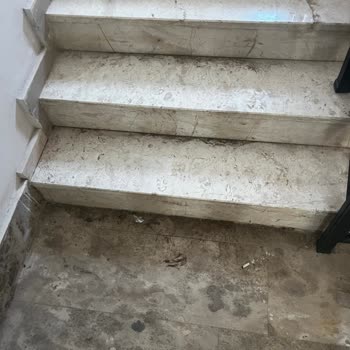 Aidat Ödemesine Rağmen Sıcak Su Ve Temizlik Hizmeti Sağlanmıyor