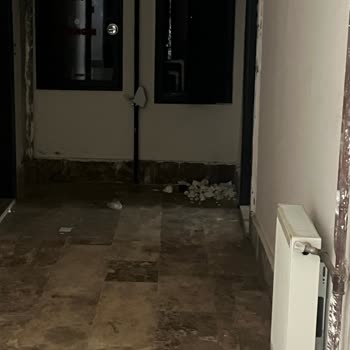 Aidat Ödemesine Rağmen Sıcak Su Ve Temizlik Hizmeti Sağlanmıyor