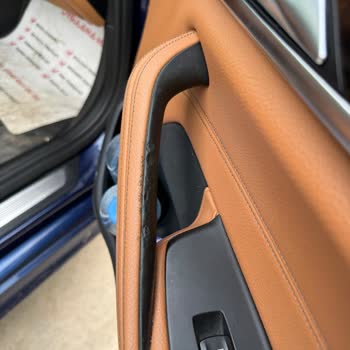 BMW 520d Araçta Kapı Kolu Ve Koltuk Minderinde Erime Sorunu
