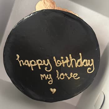 Necati Usta'dan Siparişe Uygun Olmayan Doğum Günü Pastası Hayal Kırıklığı