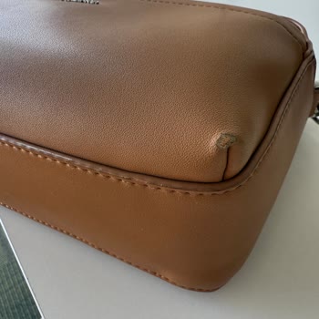 Calvin Klein Çantamın Derisi Soyuldu Mağaza Çözüm Bekliyorum