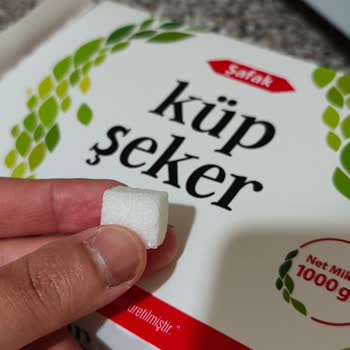 Küp Şeker Paketinden Kıl Çıkması Nedeniyle Hijyen Endişesi