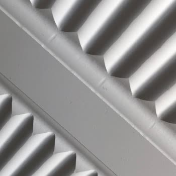 Defolu Gardırop, Uzayan Değişim Süreci Ve İletişim Sorunu