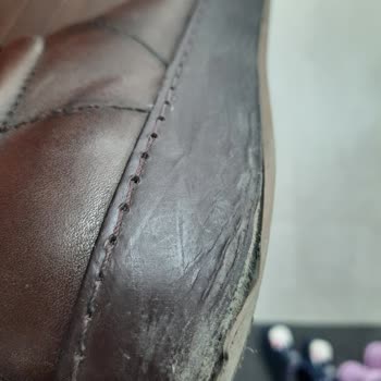 Kısa Sürede Çatlayan Ayakkabıya Garanti Kapsamında Çözüm Sunulmadı