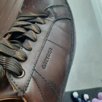 Kısa Sürede Çatlayan Ayakkabıya Garanti Kapsamında Çözüm Sunulmadı