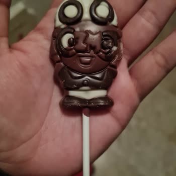 Son Tüketim Tarihi Geçmemiş Çikolatada Bozulma Ve Kurtlanma