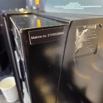 Kahve Otomatı Eksik Ürün Verdi, Ücret İadesi Yapılmıyor