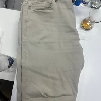 Aldığım Pantolonda Üretim Hatası Var, Firma Sorumluluğu Kabul Etmiyor