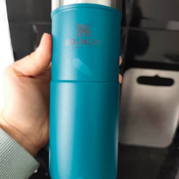 Stanley Termosumda Kalıcı Renk Değişimi Ve Çözüm Sunulmaması