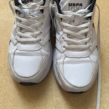 Kısa Sürede Yıpranan Ayakkabı Hayal Kırıklığı Yarattı