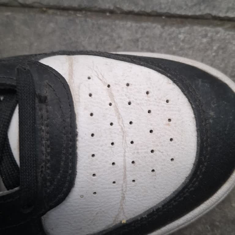 Kısa Sürede Deforme Olan Puma Ayakkabı İçin Değişim Talebi