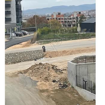 BURULAŞ Yarım Kalan Yol Çalışması Nedeniyle Mahallede Süregelen Mağduriyet Ve Güvenlik Sorunları