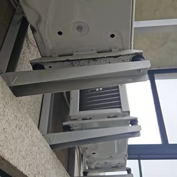 Vestel R23 AC Returned With Scratched Outdoor Unit and No Support