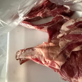 Migros’tan Aldığım Kuzu Pirzola Taze Çıkmadı Sağlığımız Riske Girdi