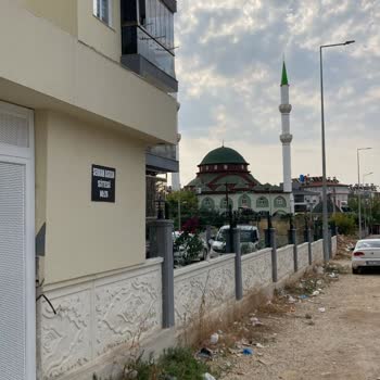 3 Aydır Çözülmeyen Kaldırım Sorunu Ve Oyalama