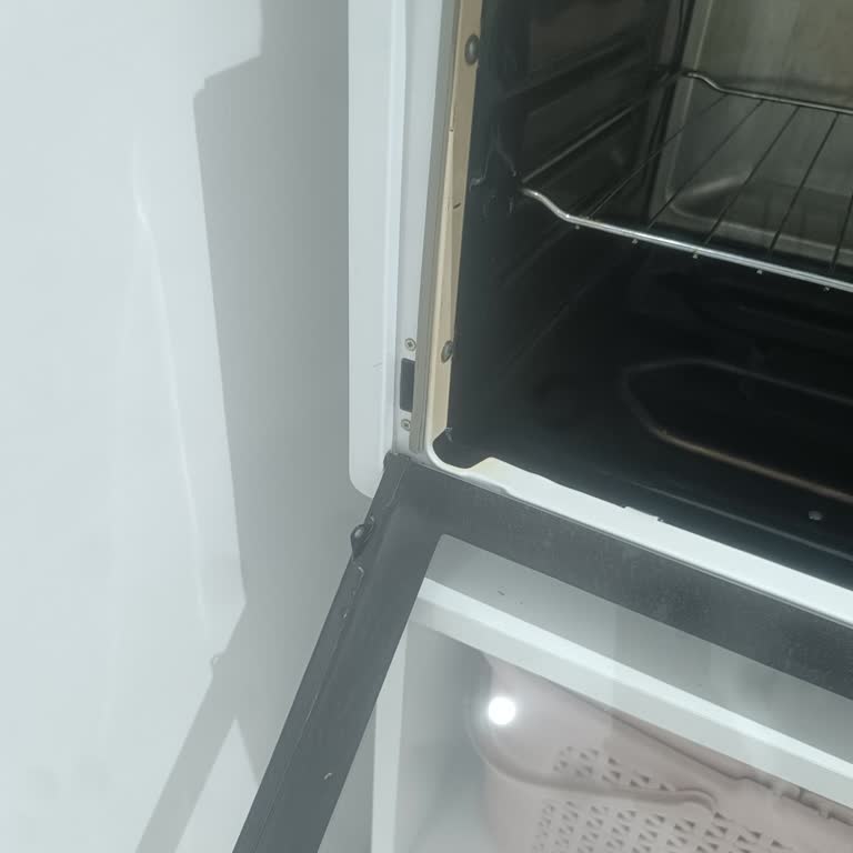 Simfer Mini Fırın Menteşe Kırıldı Servis Desteği Yok Mağduriyet Yaşıyorum