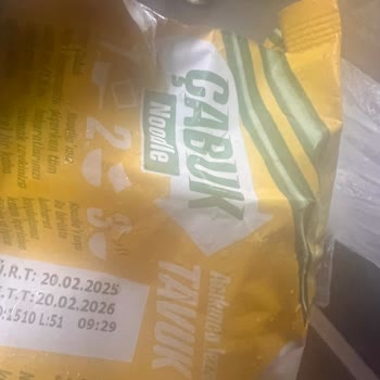 Knorr Tavuklu Noodle Paketinde Kötü Koku Ve Tüketilemeyen Ürünler Nedeniyle Güven Kaybı